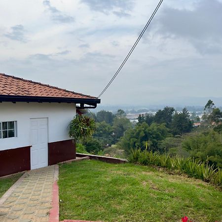 Hostal Inn II Rionegro Exteriör bild